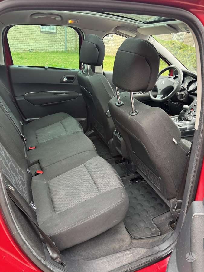 Peugeot 3008 - 11