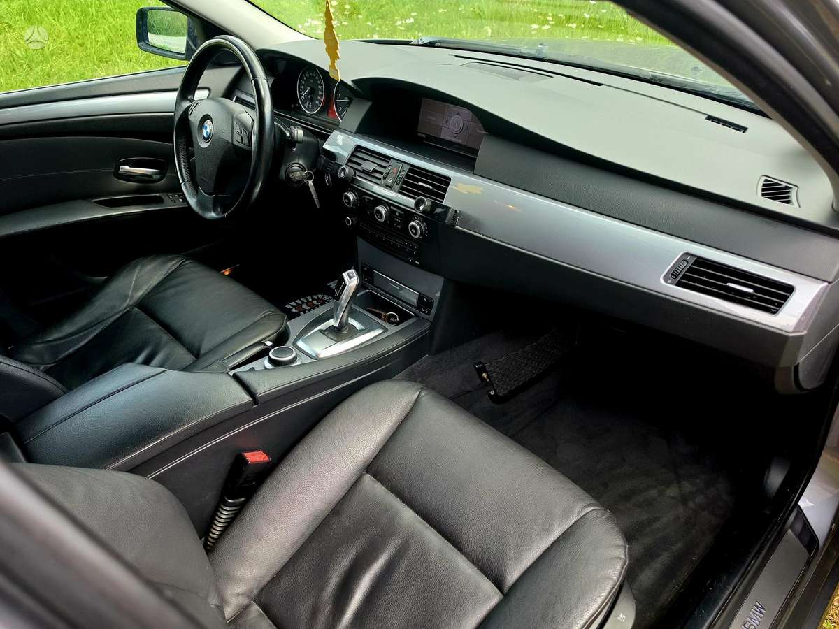 BMW 525, 3.0 l., Универсал