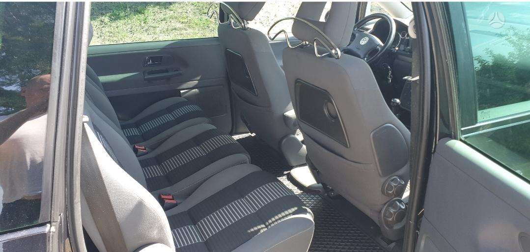 Volkswagen Sharan - 8