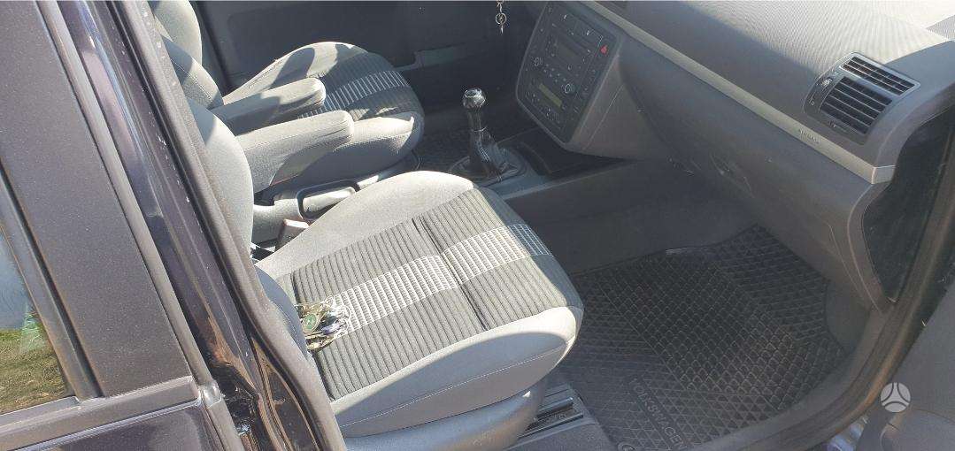 Volkswagen Sharan - 9