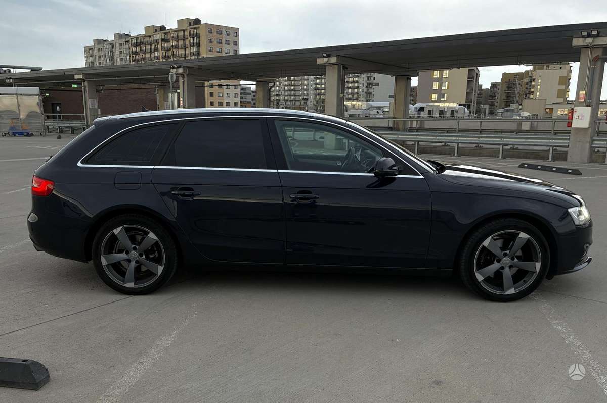 Audi A4, 1.8 l., Универсал