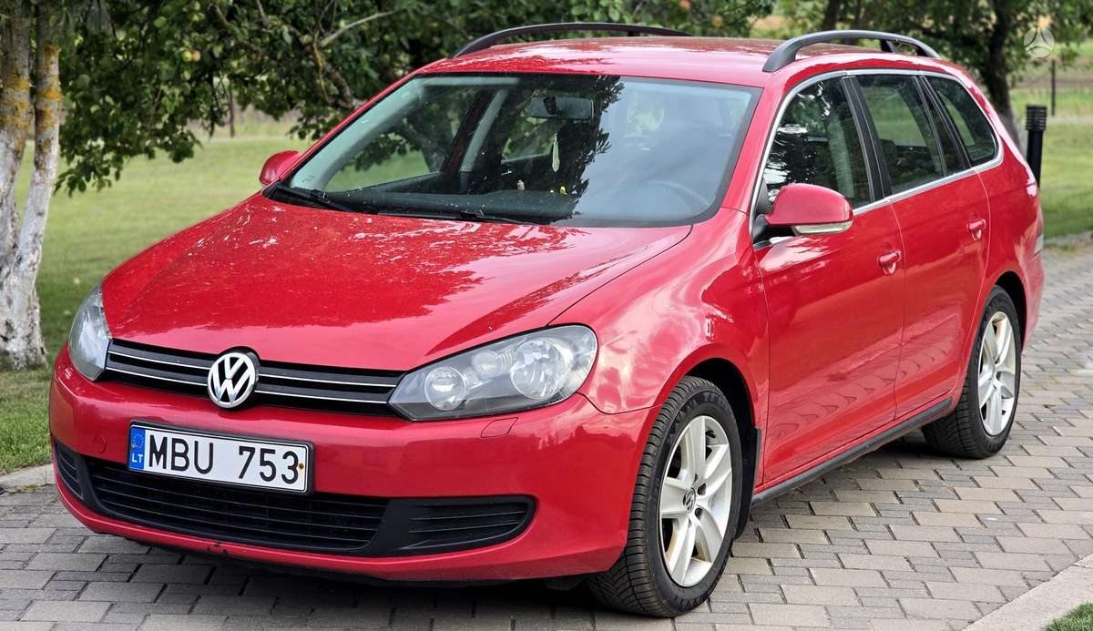 Volkswagen Golf - 1