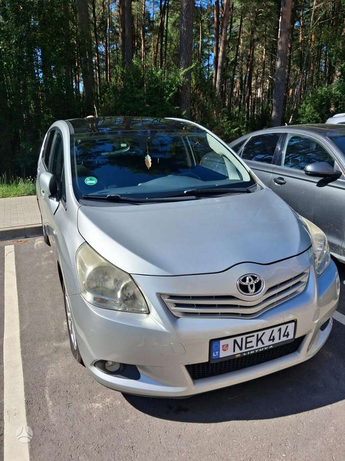 Toyota Verso - 2