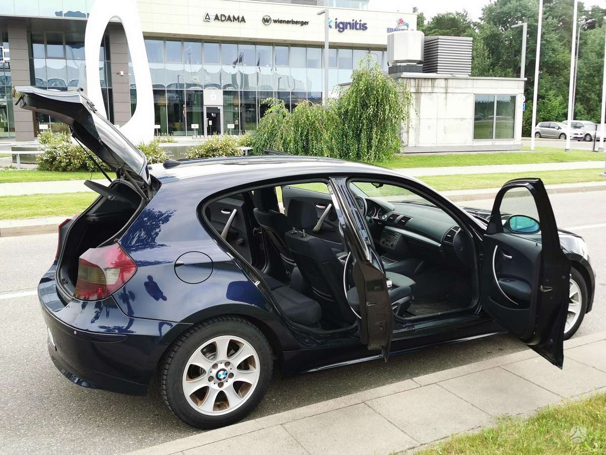 BMW 118, 2.0 l., hatchback