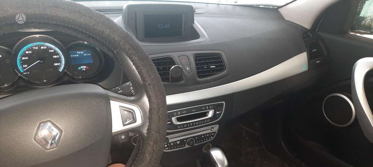 Renault Fluence, Седан