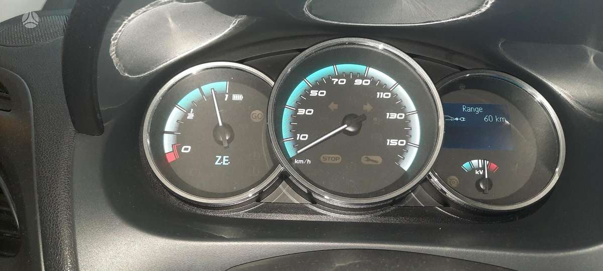 Renault Fluence, Седан