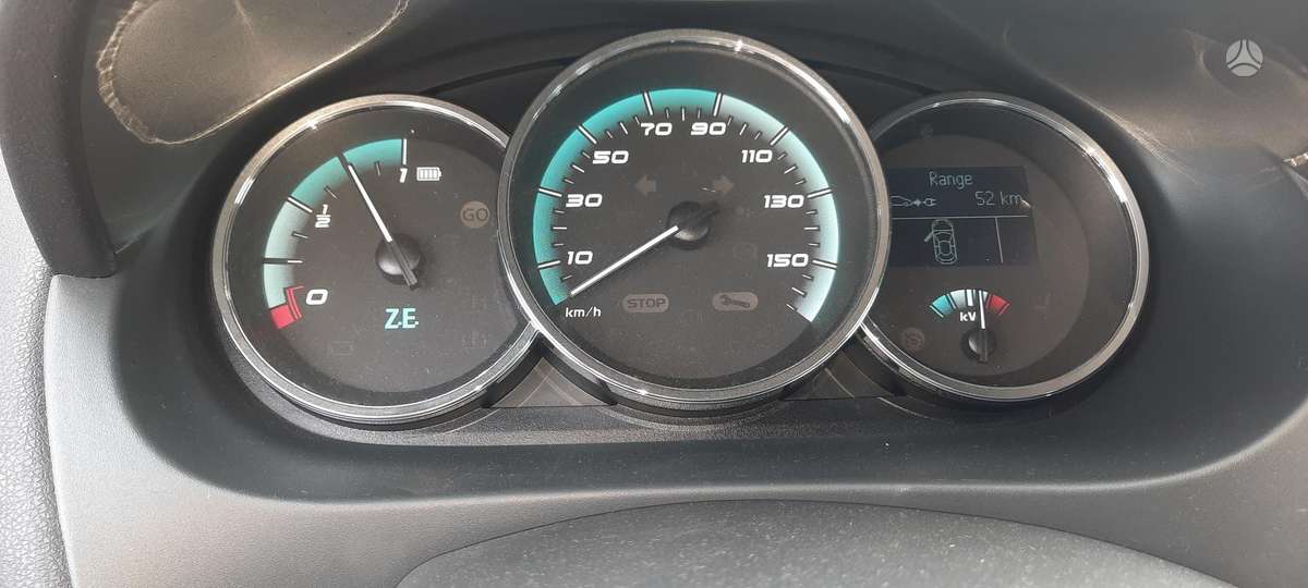 Renault Fluence, Седан
