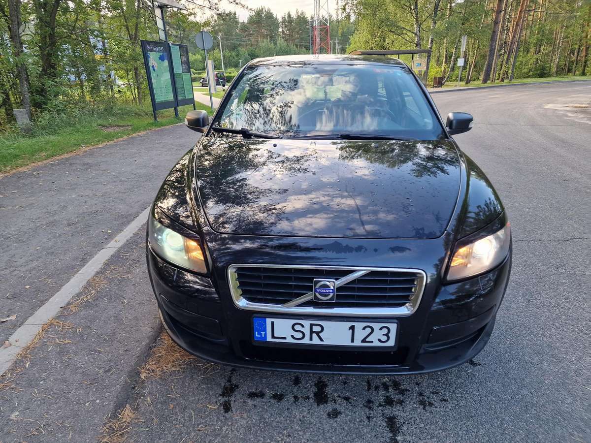 Volvo C30, 1.6 l., hatchback