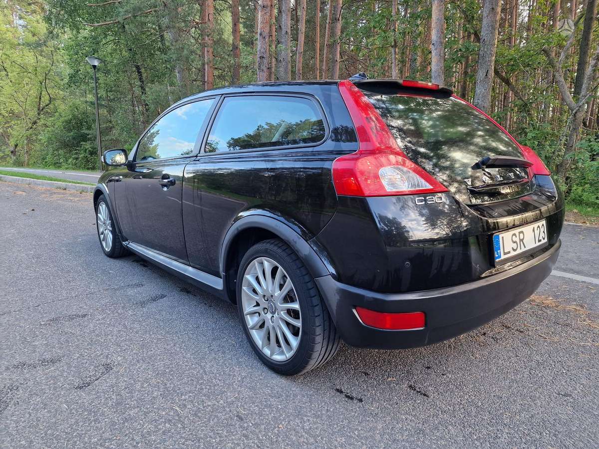 Volvo C30, 1.6 l., hatchback