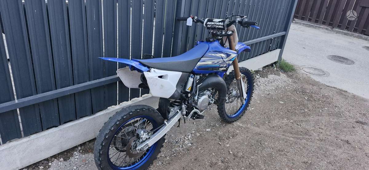 Yamaha YZ 85cc, motocross