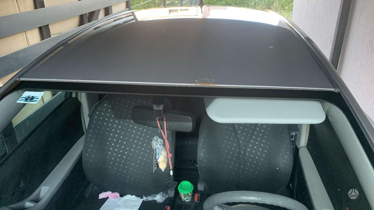 Toyota Yaris - 11
