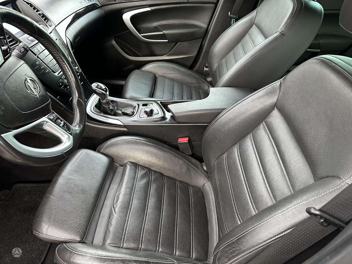 Opel Insignia, 2.0 l., wagon