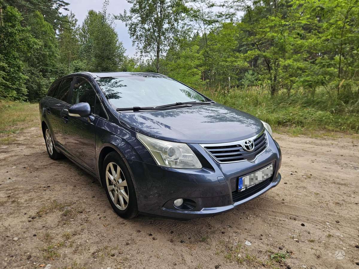 Toyota Avensis - 4