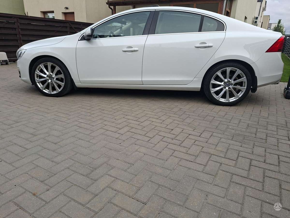 Volvo S60, 2.0 l., Седан