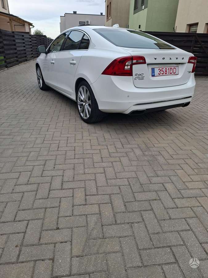 Volvo S60, 2.0 l., Седан