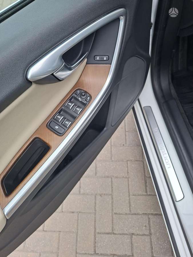 Volvo S60 - 12