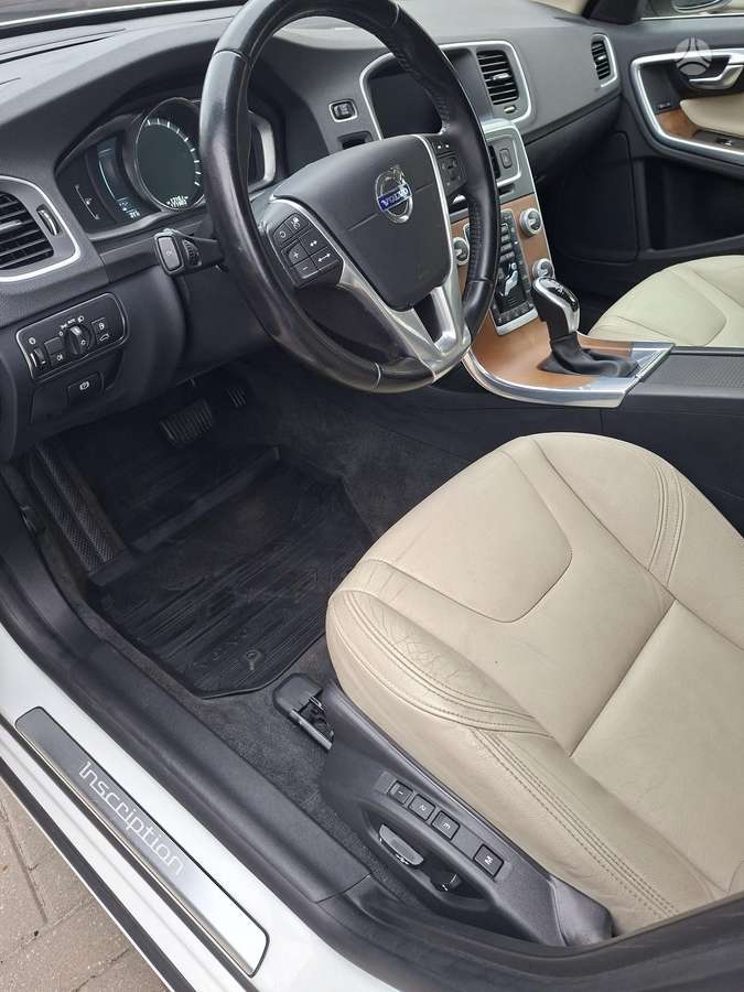 Volvo S60, 2.0 l., Седан