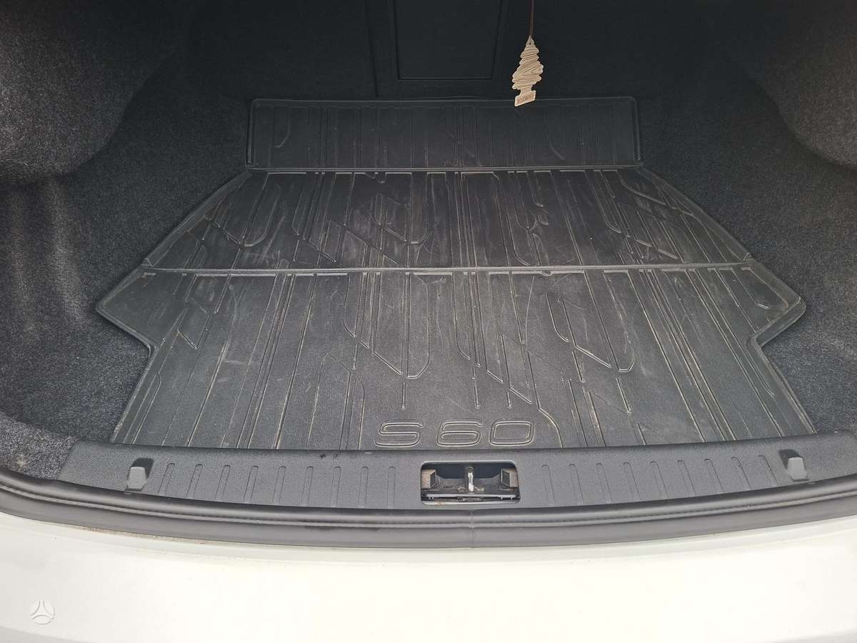 Volvo S60, 2.0 l., Седан