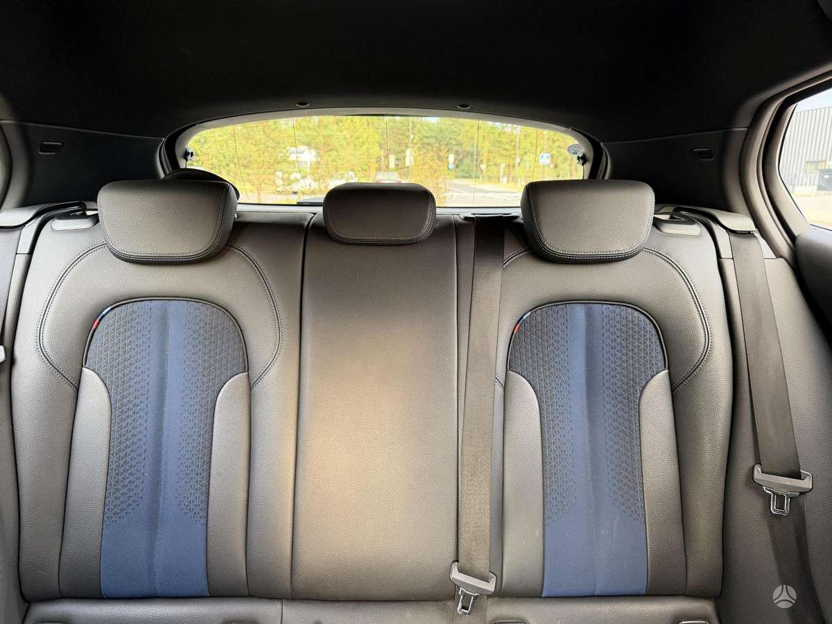 BMW 118, 1.5 l., hatchback