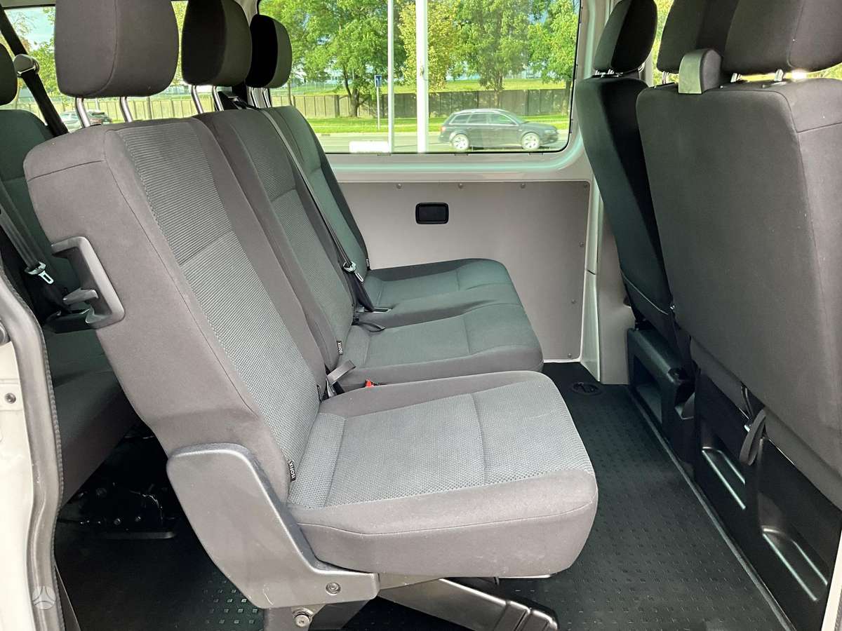 Volkswagen Transporter - 11