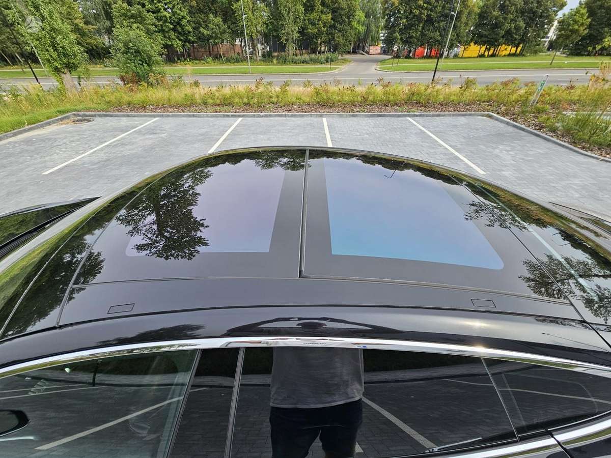 Tesla Model S, 85 kWh, hatchback