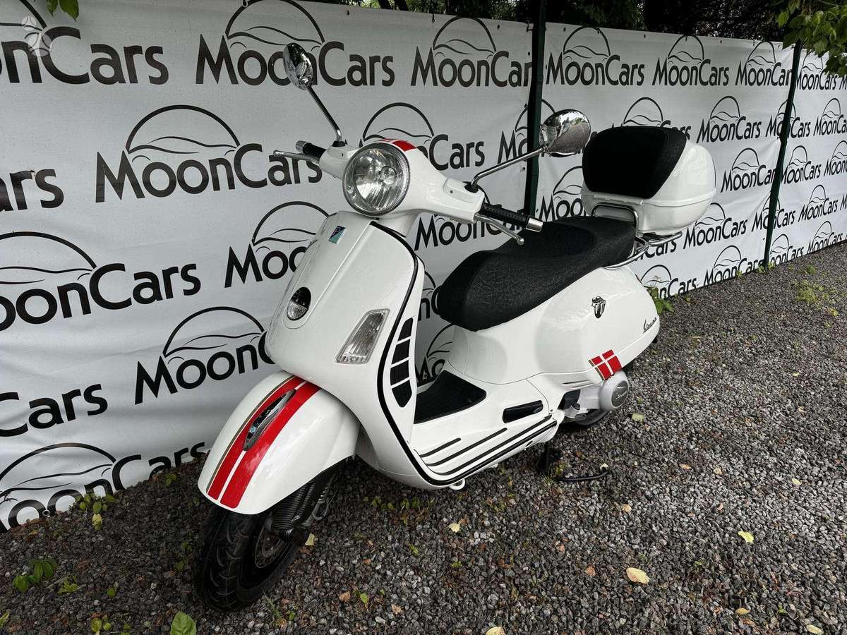 Piaggio Vespa 250cc, scooters / mopeds
