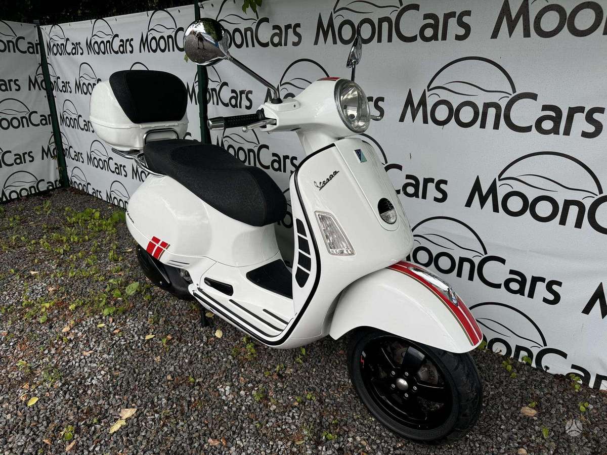 Piaggio Vespa 250cc, scooters / mopeds