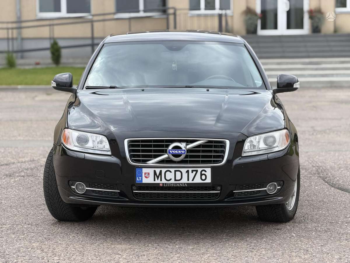 Volvo S80, 2.4 l., Седан