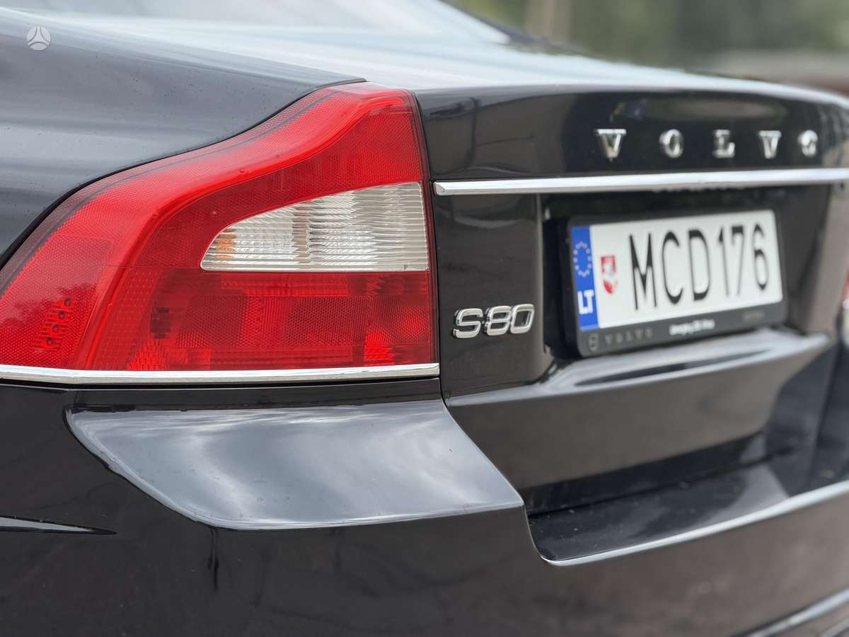 Volvo S80, 2.4 l., Седан