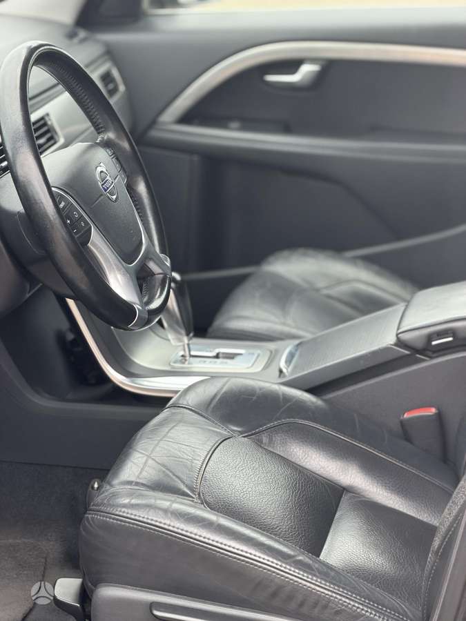 Volvo S80, 2.4 l., Седан