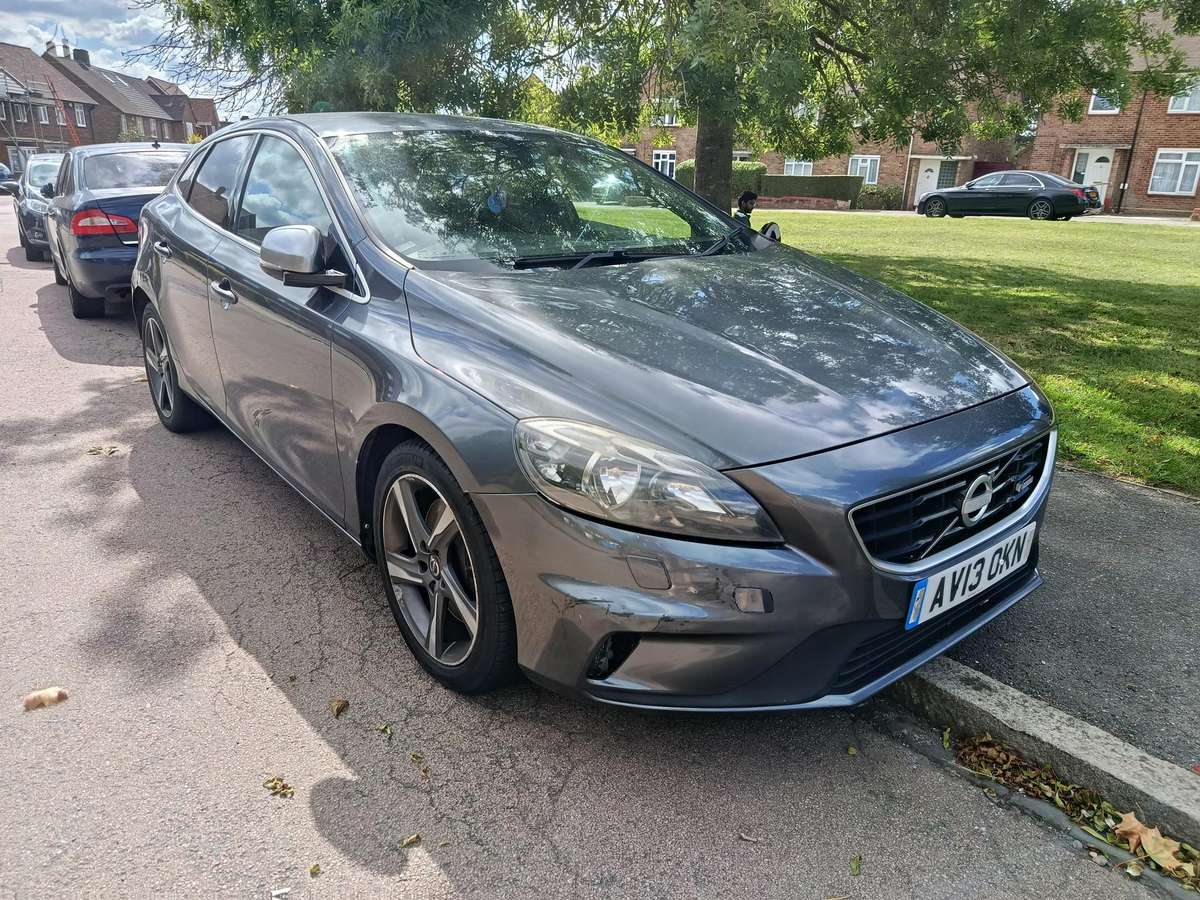 Volvo V40, hečbekas