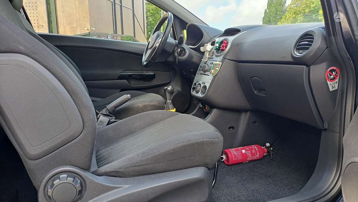 Opel Corsa, 1.3 l., hatchback