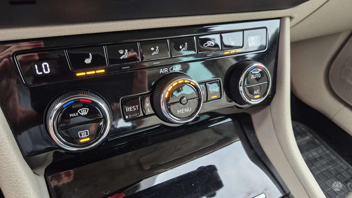 Skoda Superb, 2.0 l., Универсал