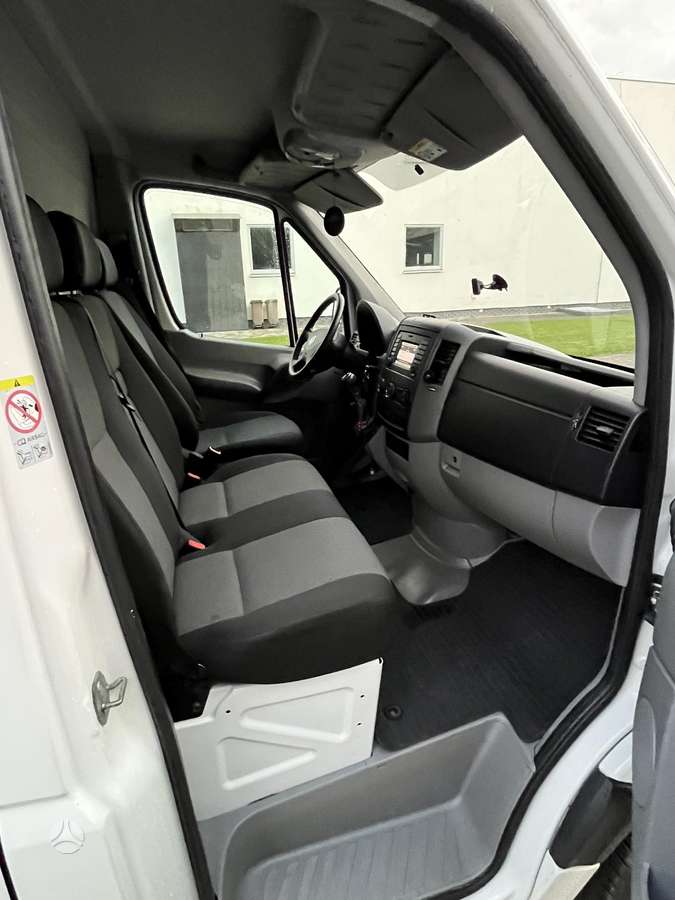 Volkswagen Crafter - 8