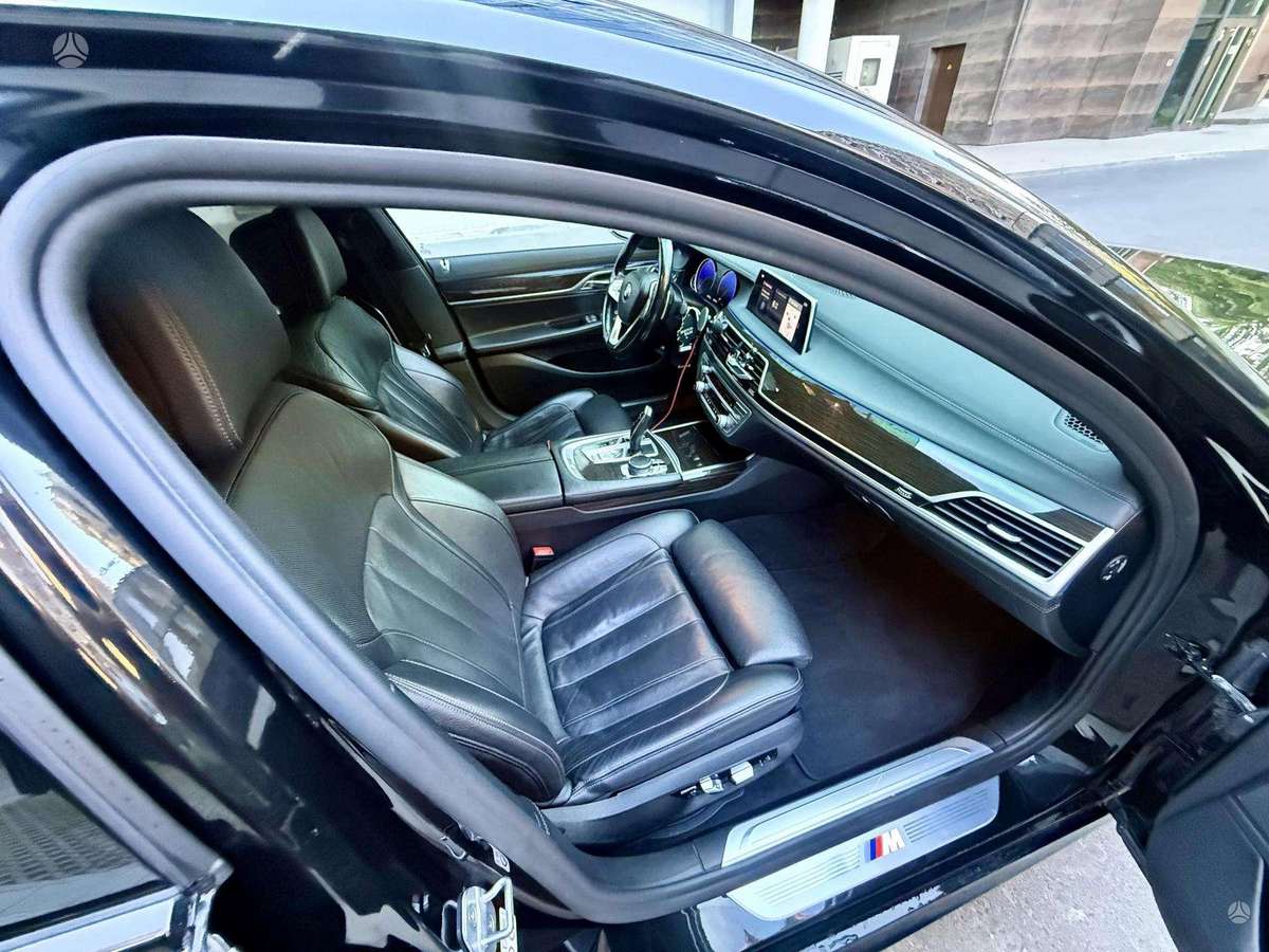 BMW 730, 3.0 l., Седан