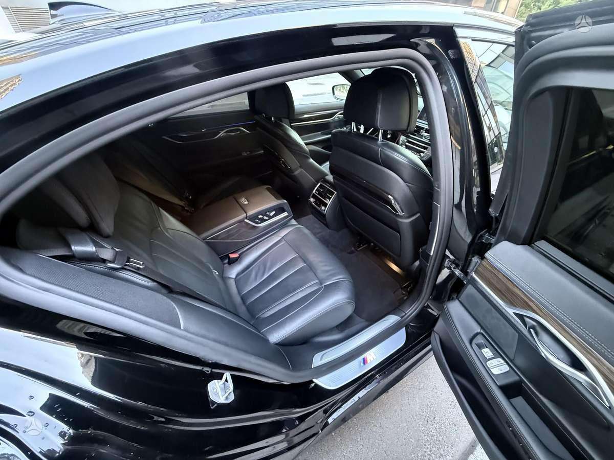 BMW 730, 3.0 l., Седан