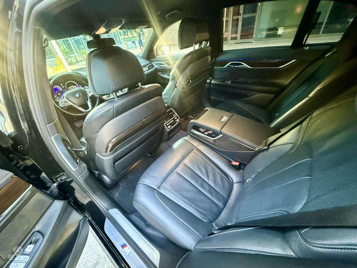 BMW 730, 3.0 l., Седан