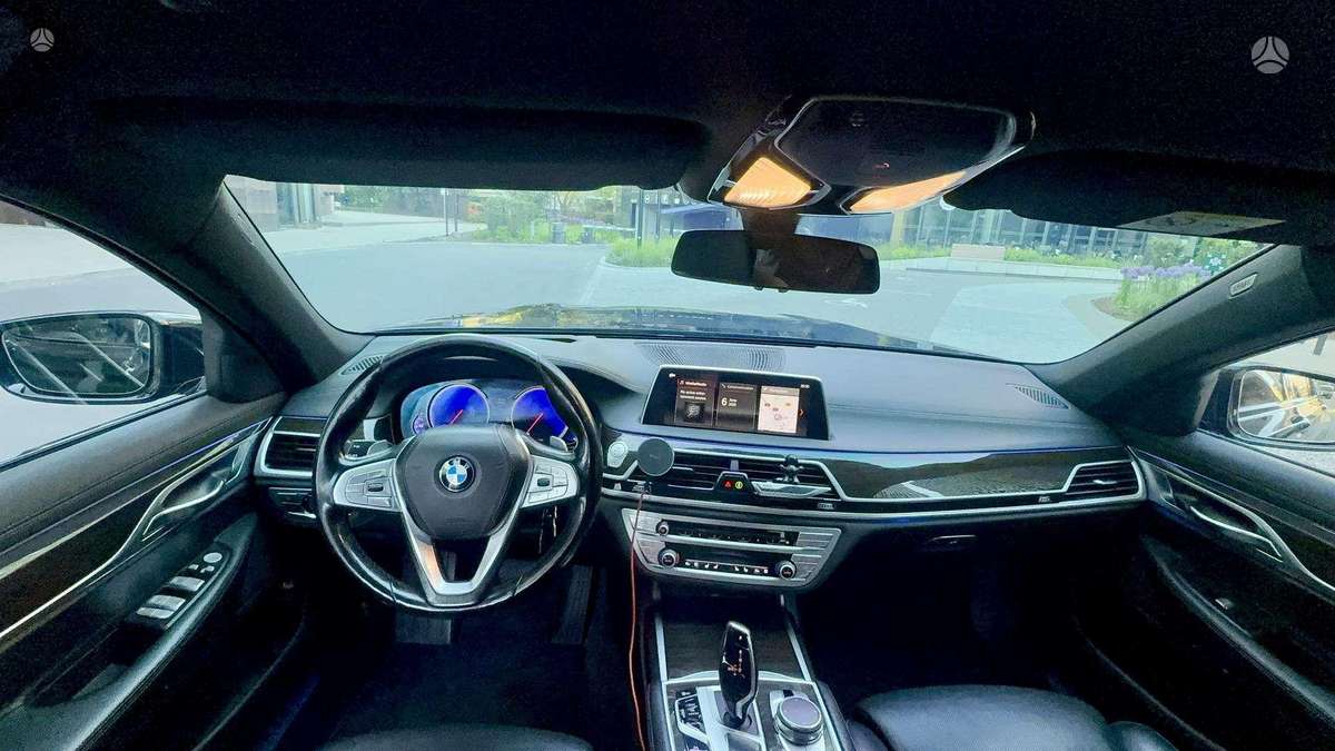 BMW 730, 3.0 l., Седан