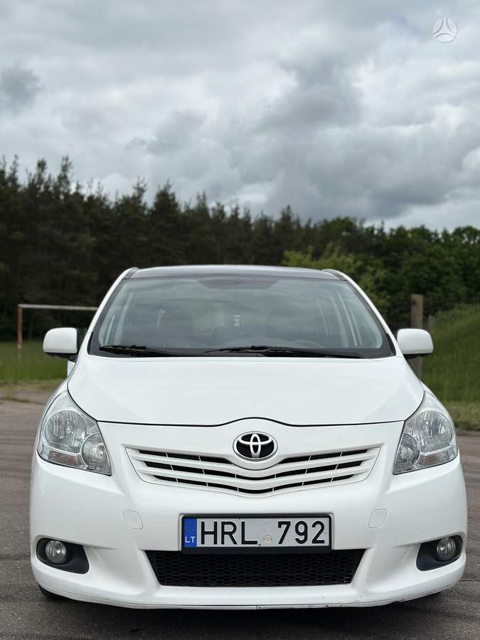 Toyota Verso - 2