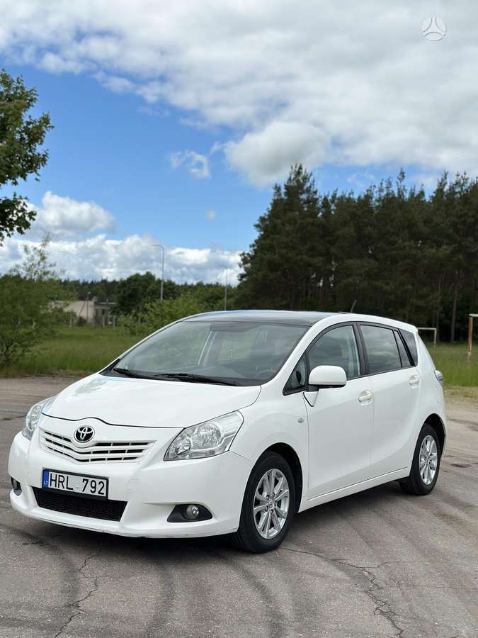 Toyota Verso - 3