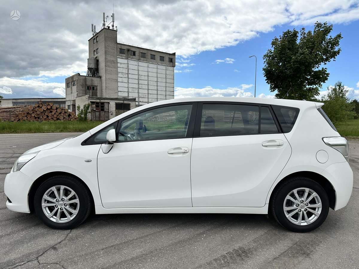 Toyota Verso - 10