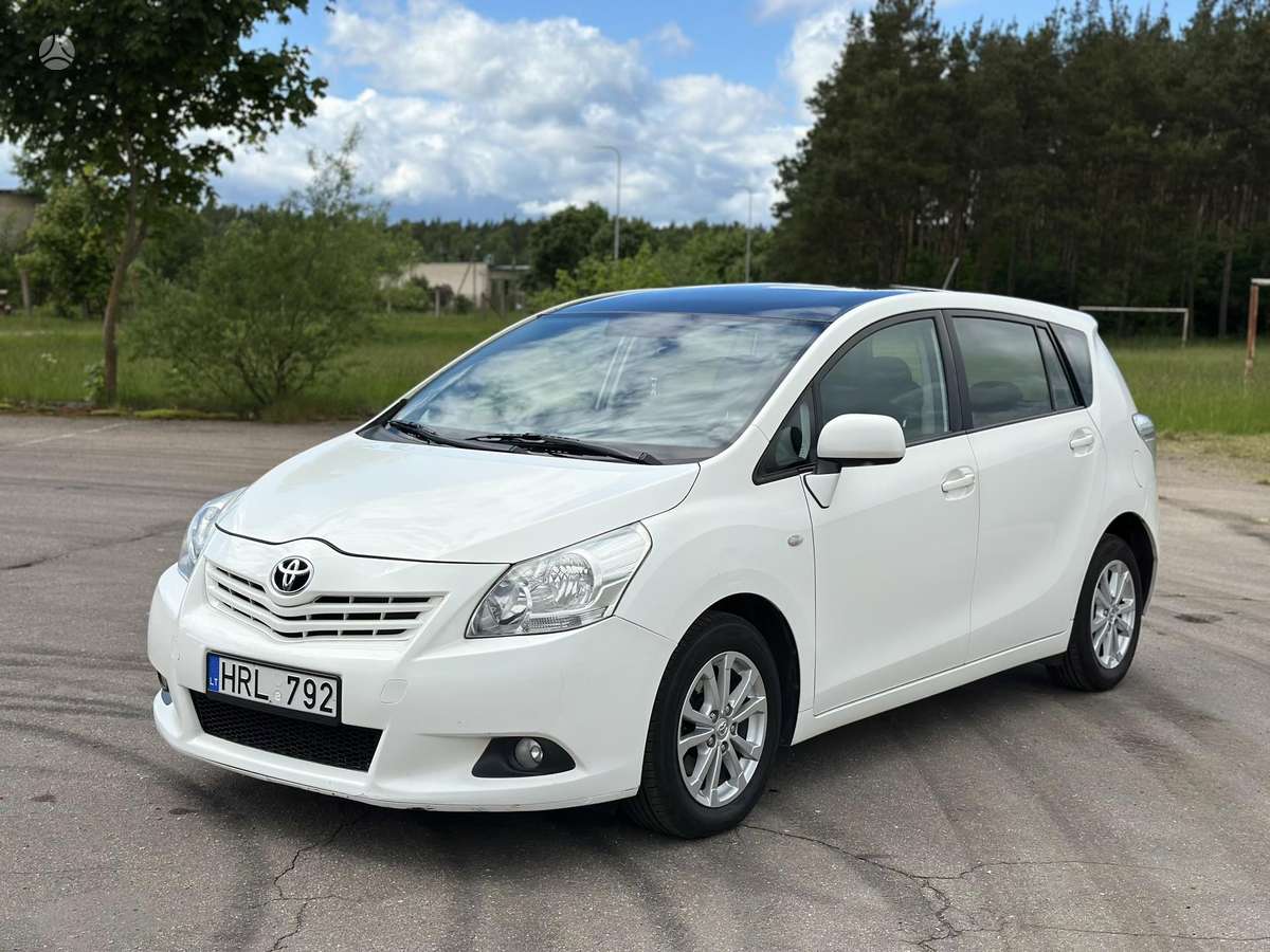 Toyota Verso - 8