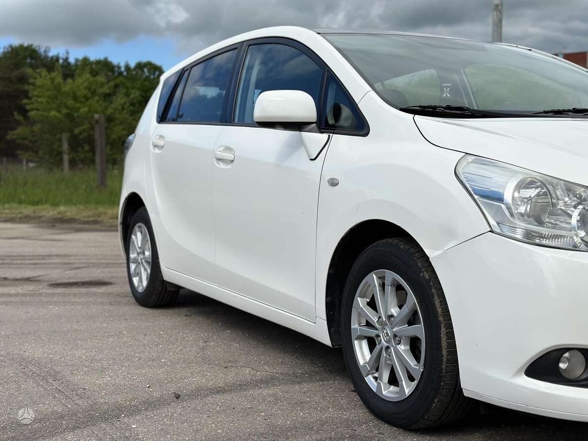 Toyota Verso - 11
