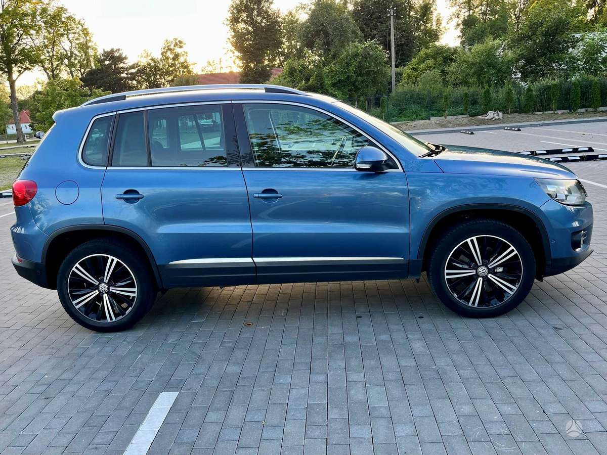 Volkswagen Tiguan - 4
