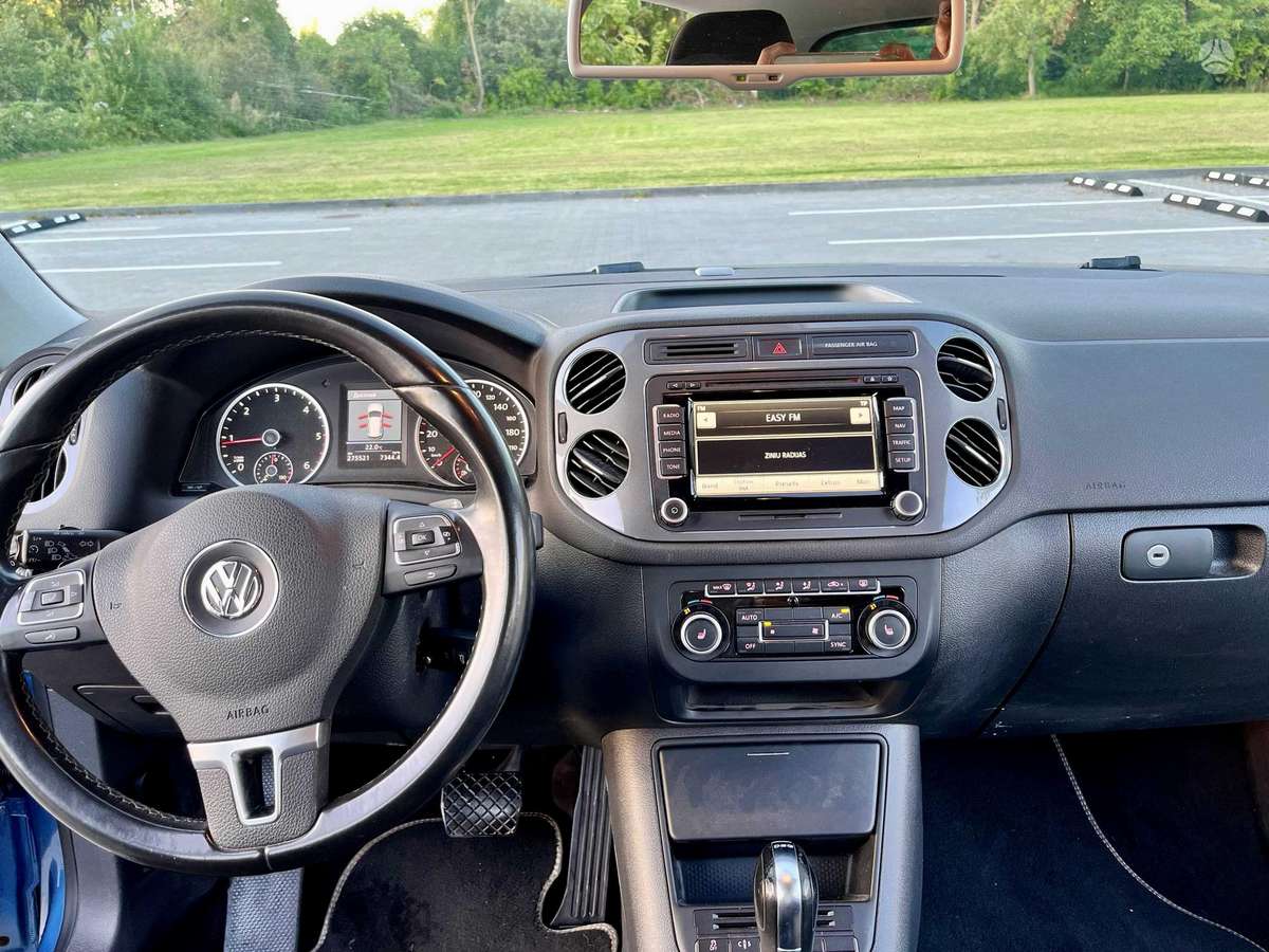 Volkswagen Tiguan - 8
