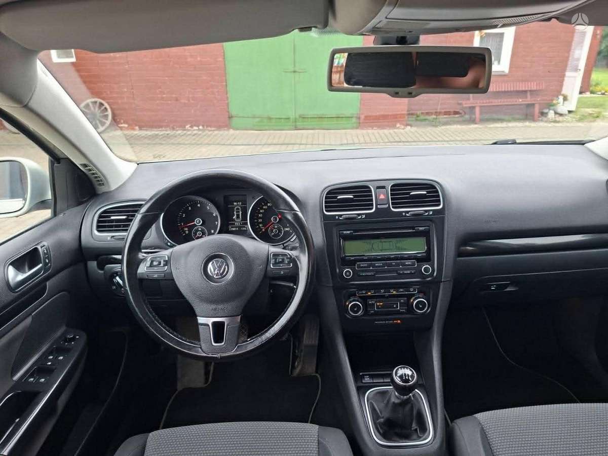 Volkswagen Golf, 1.4 l., Универсал