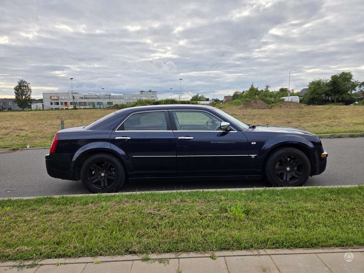 Chrysler 300C, 3.0 l., Седан