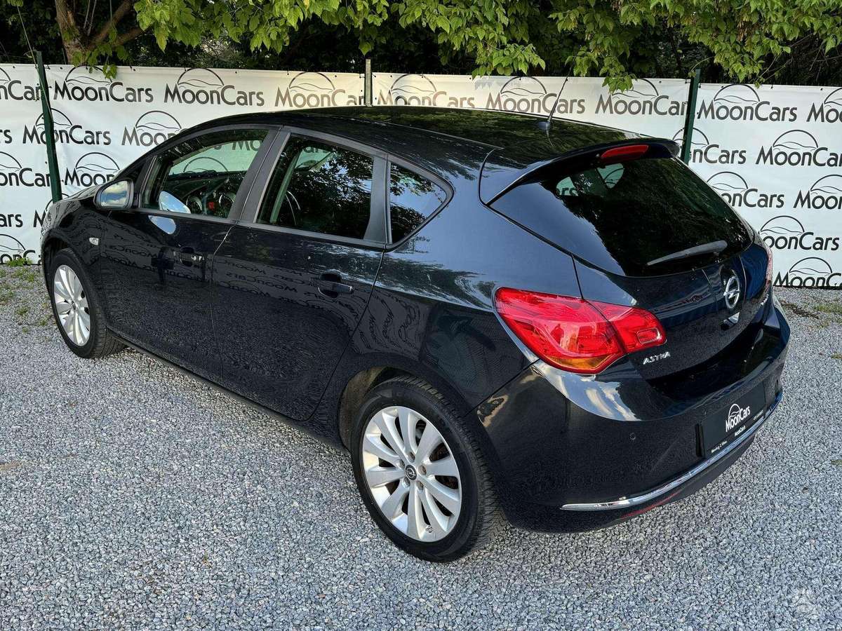 Opel Astra, 1.4 l., Хэтчбек