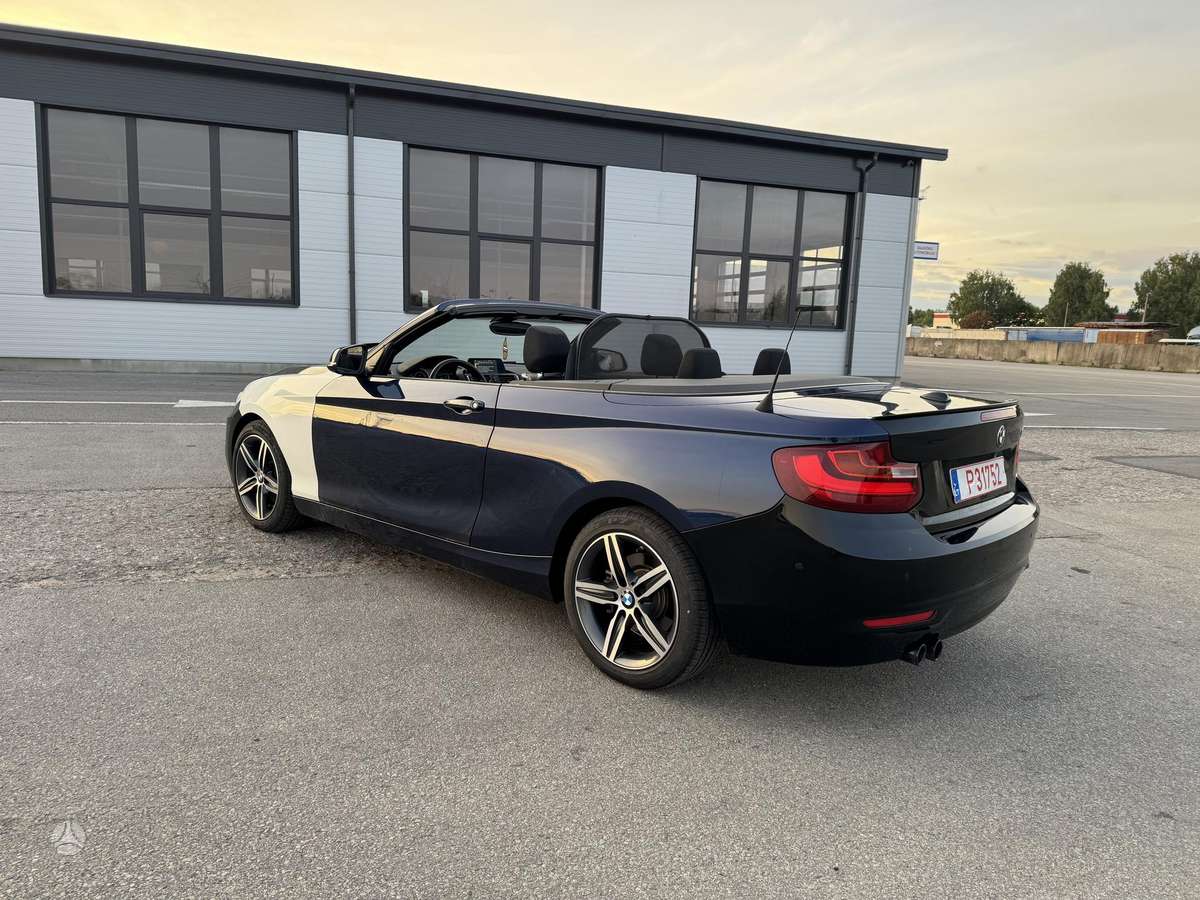 BMW 220, 2.0 l., convertible