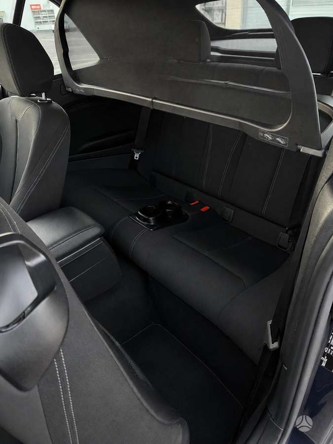 BMW 220, 2.0 l., convertible